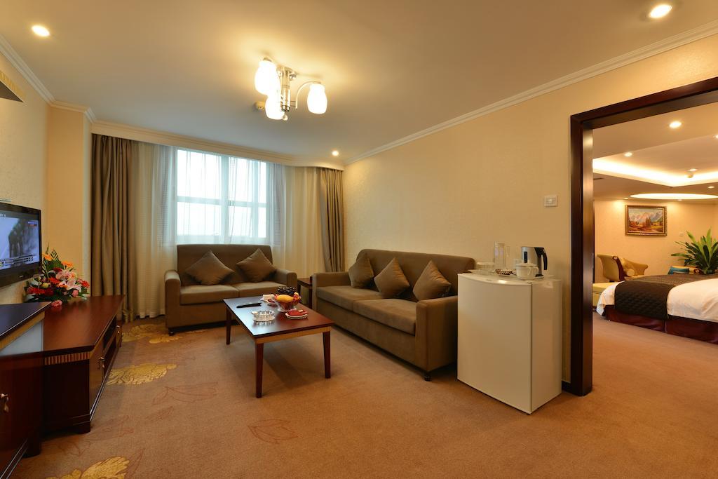 Lutianhua Hotel Чэнду Номер фото